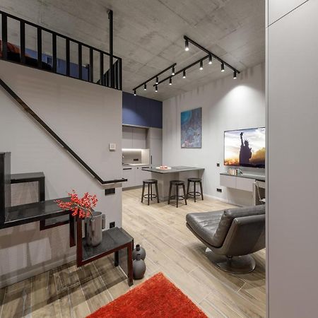 Ivis House Modern Apartment In Vilnius Old Town With Balcony Bagian luar foto