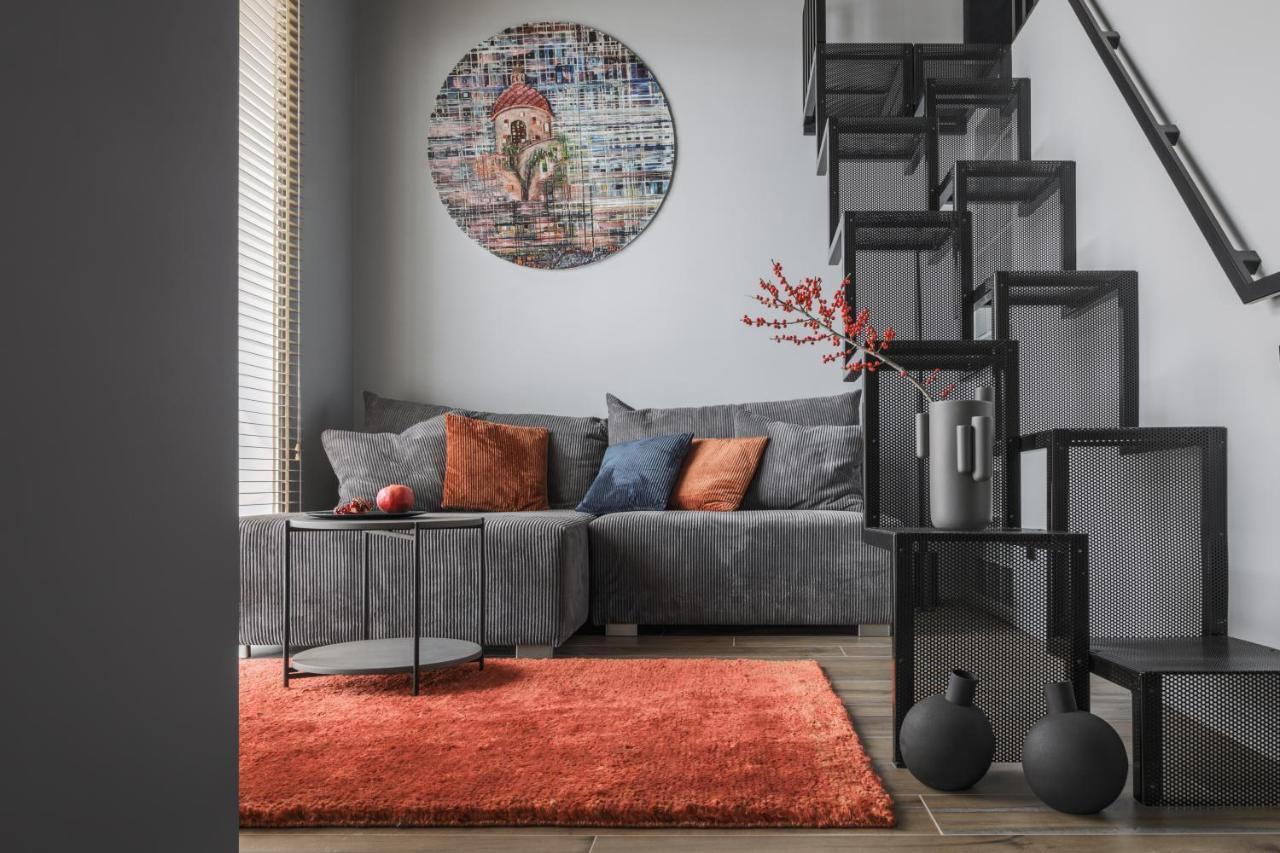 Ivis House Modern Apartment In Vilnius Old Town With Balcony Bagian luar foto