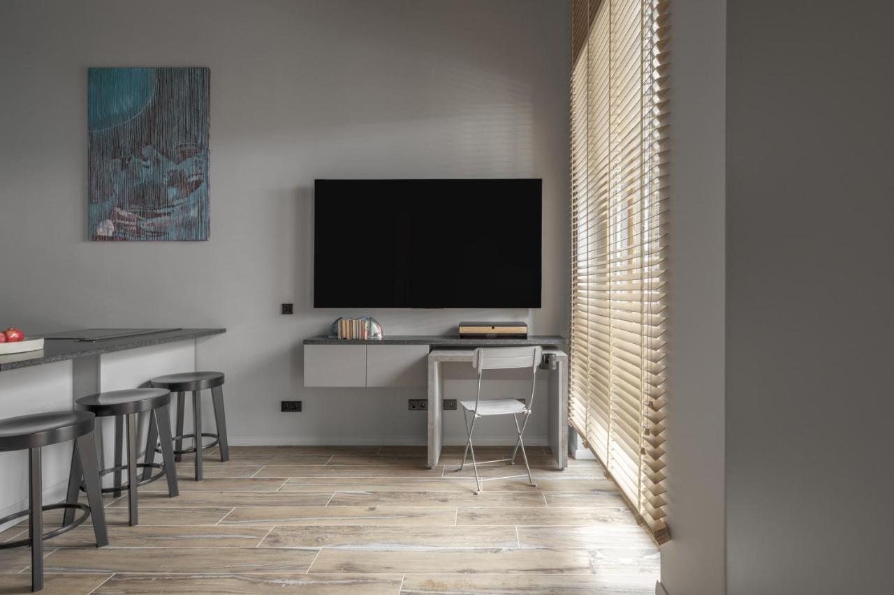 Ivis House Modern Apartment In Vilnius Old Town With Balcony Bagian luar foto