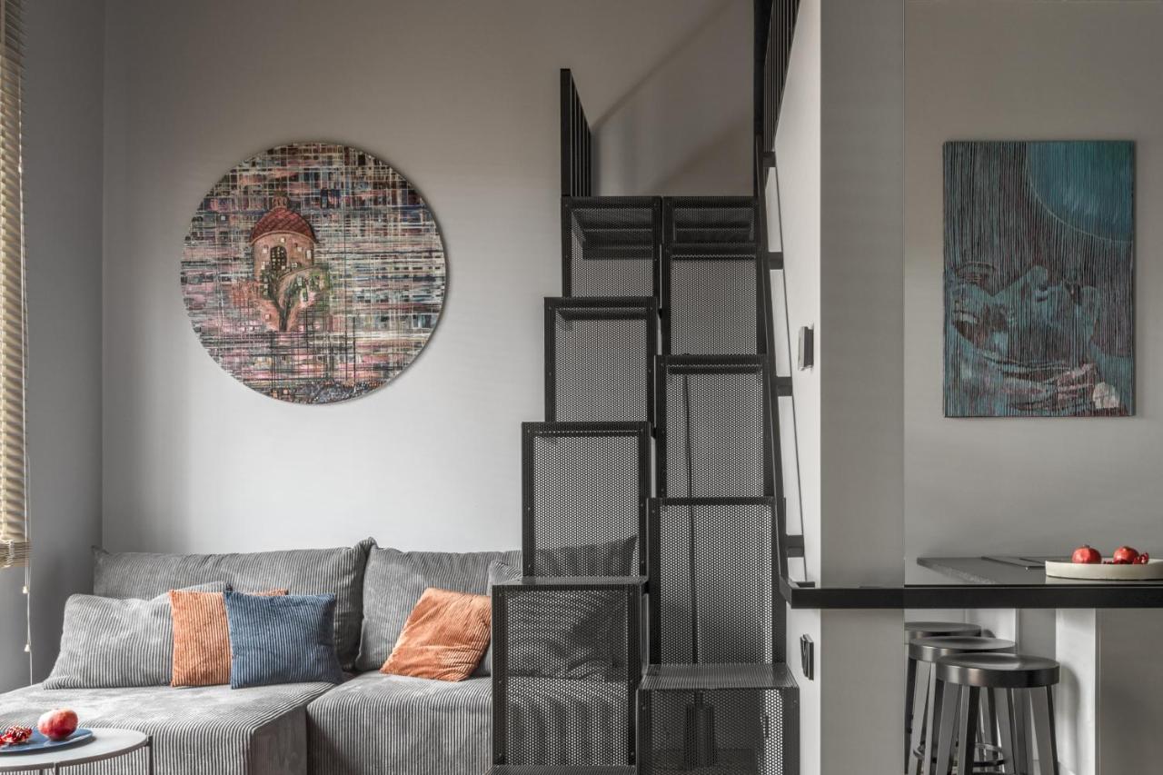 Ivis House Modern Apartment In Vilnius Old Town With Balcony Bagian luar foto