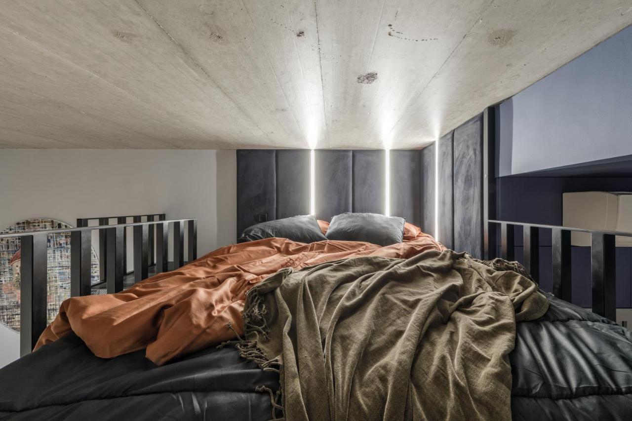 Ivis House Modern Apartment In Vilnius Old Town With Balcony Bagian luar foto