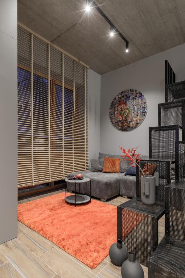 Ivis House Modern Apartment In Vilnius Old Town With Balcony Bagian luar foto
