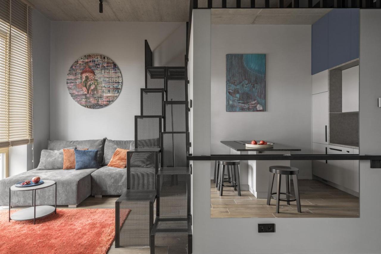 Ivis House Modern Apartment In Vilnius Old Town With Balcony Bagian luar foto