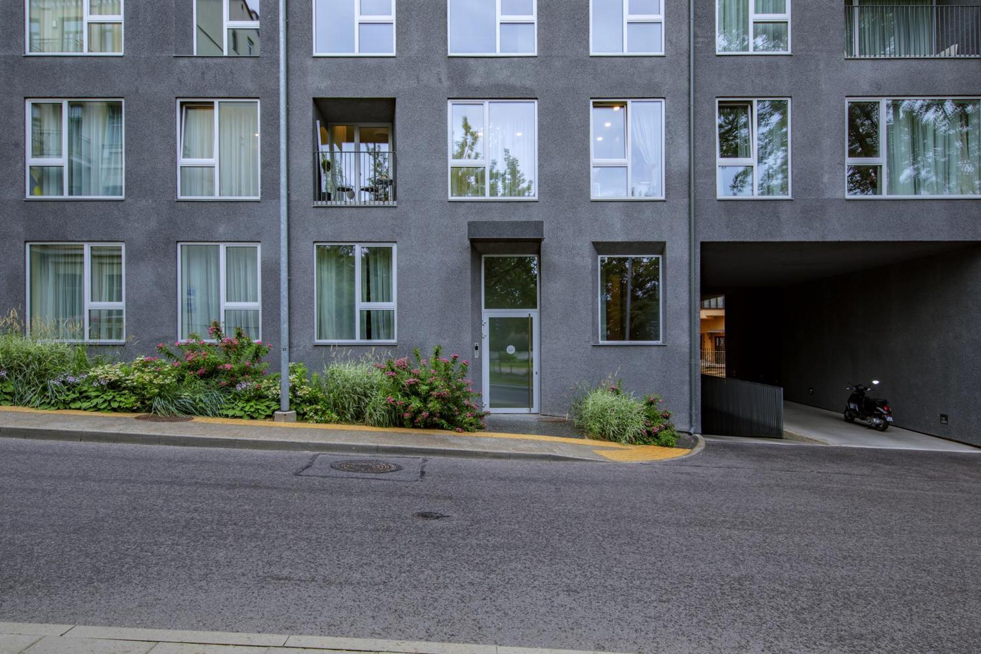 Ivis House Modern Apartment In Vilnius Old Town With Balcony Bagian luar foto